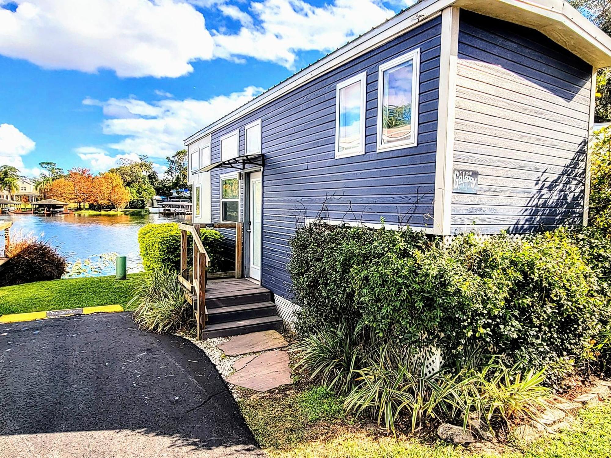 Orlando Lakefront Tiny Homes 6 Plus Month Rentals Exterior photo