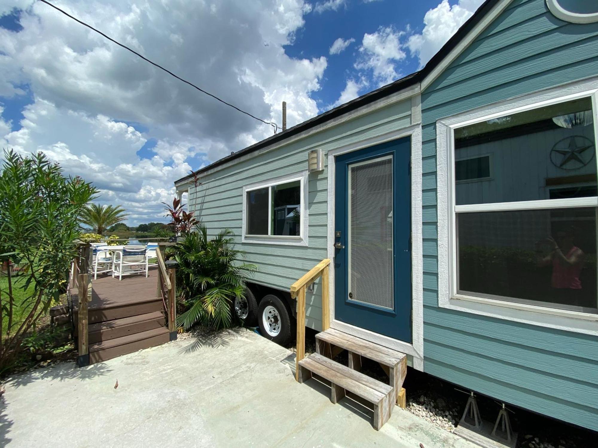 Orlando Lakefront Tiny Homes 6 Plus Month Rentals Exterior photo