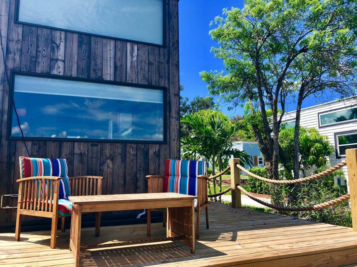 Orlando Lakefront Tiny Homes 6 Plus Month Rentals Exterior photo