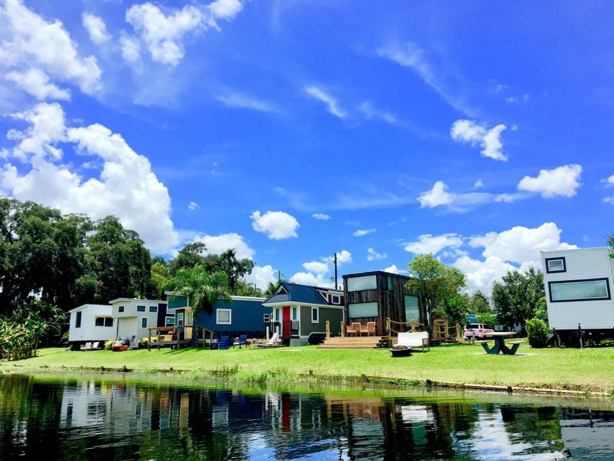 Orlando Lakefront Tiny Homes 6 Plus Month Rentals Exterior photo