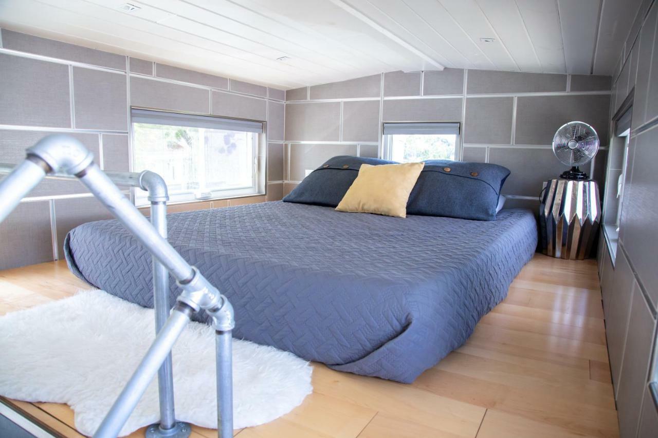 Orlando Lakefront Tiny Homes 6 Plus Month Rentals Exterior photo