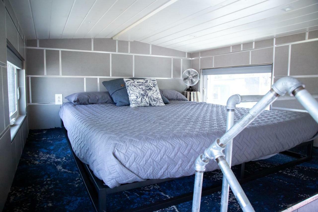 Orlando Lakefront Tiny Homes 6 Plus Month Rentals Exterior photo